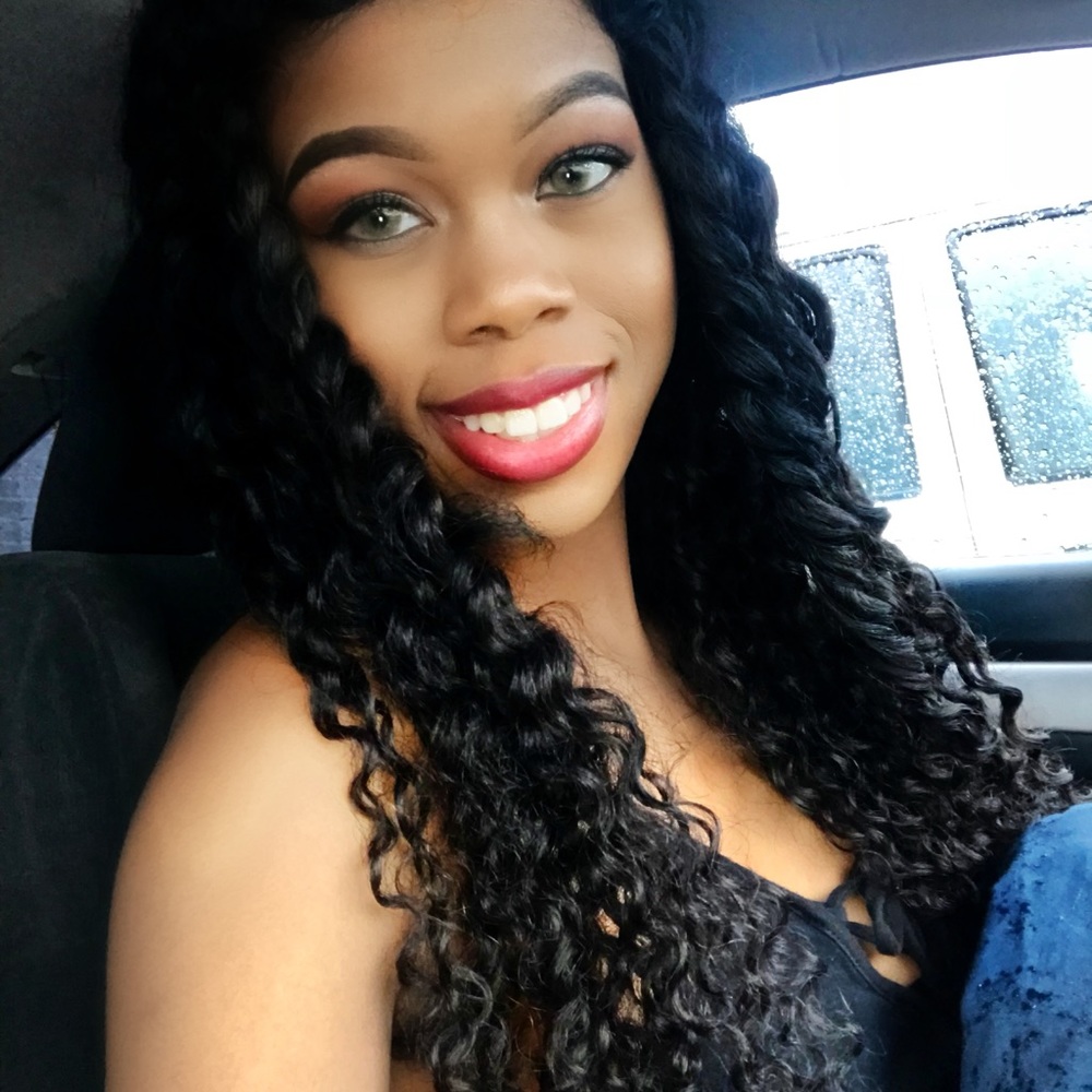 Meet your Posher, Kelcee